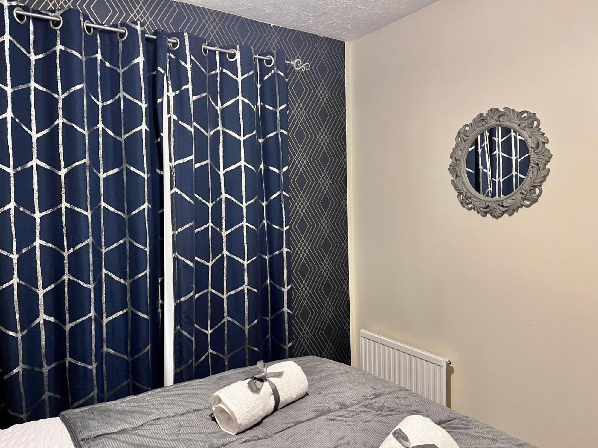 Lush House Close To Ashford Town Centre With Driveway Екстер'єр фото