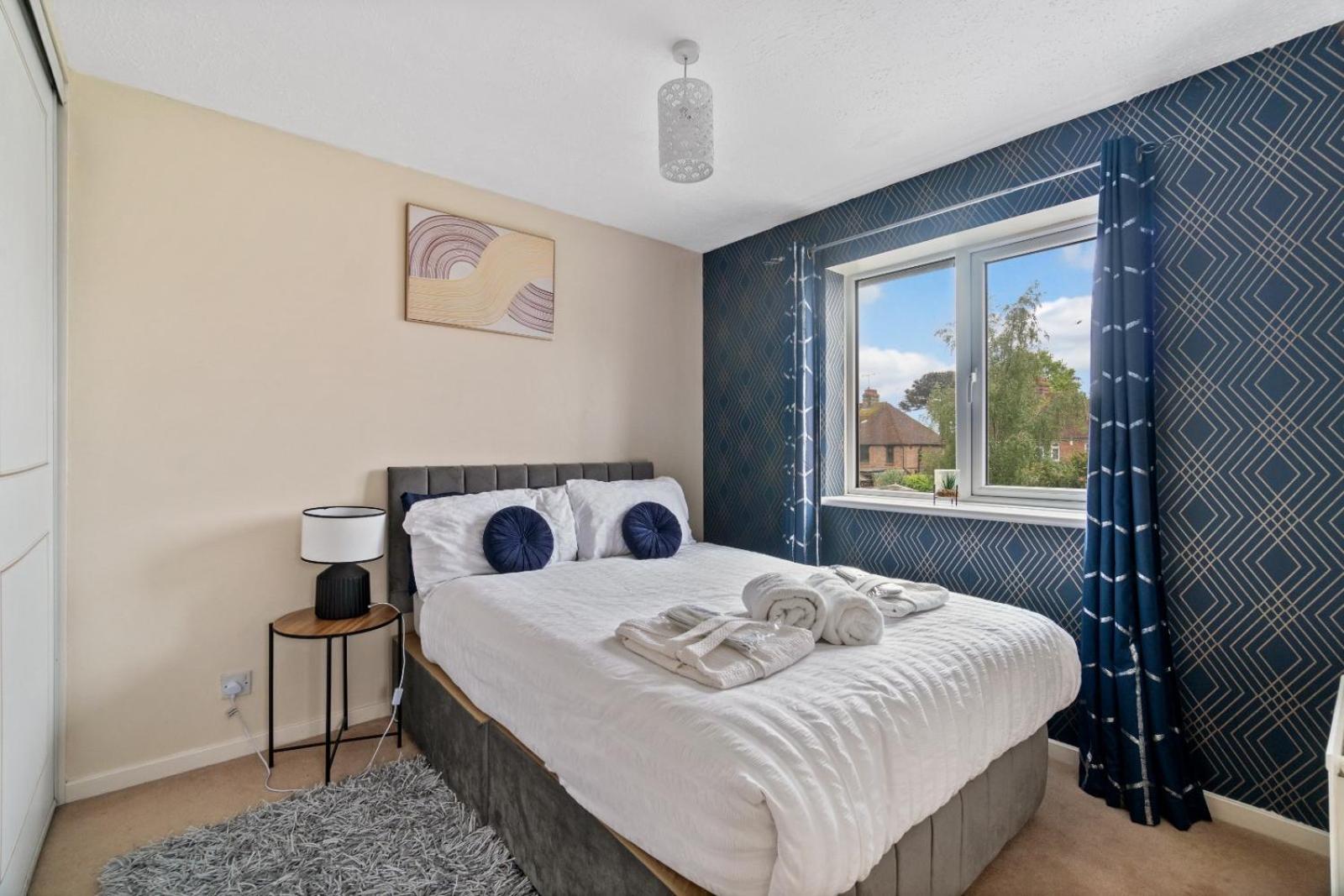 Lush House Close To Ashford Town Centre With Driveway Екстер'єр фото